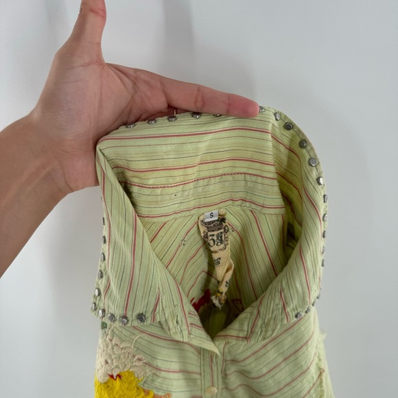 Johnny Was 3J Workshop Embroidered Button Down Long Sleeve Blouse Size Small Y2K - Picture 8 of 10